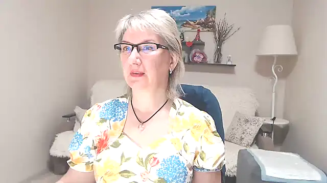 FleurMays online show from 05/20/26, 03:24