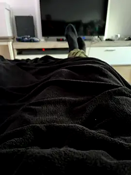 Ben291113 online show from 11/17/25, 08:09