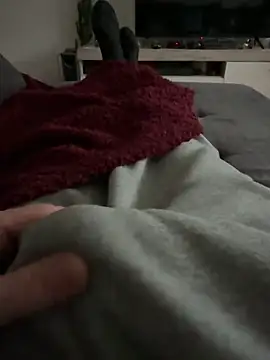 Ben291113 online show from 12/22/25, 09:28