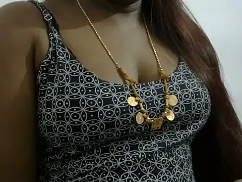 Hot akshara online show from 10/11/25, 09:52