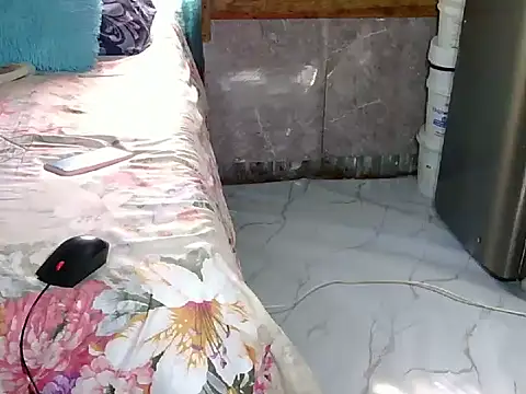 Zuzu angel online show from 07/21/26, 08:49