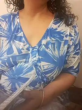 Snapshot of MakeMeCumAhh chatting on 03/13/25, 08:00 MakeMeCumAhh online show from 03/13/25, 08:00