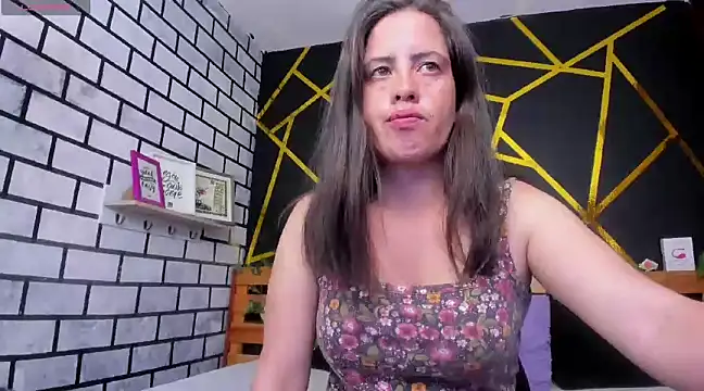 kathina giraldo online show from 01/15/25, 06:40