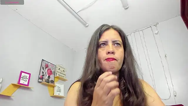 kathina giraldo online show from 03/19/25, 12:45