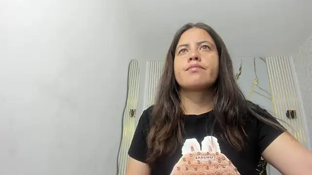 kathina giraldo online show from 03/28/26, 12:38