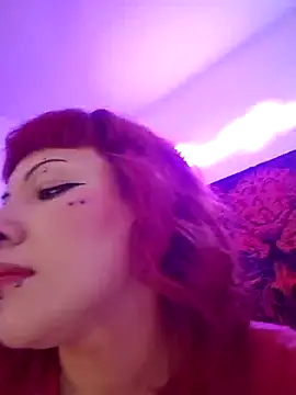 Snapshot of Sarah-Stoner chatting on 07/03/26, 11:33 Sarah-Stoner online show from 07/03/26, 11:33