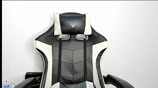 HelueHorny13 online show from 02/09/25, 08:00