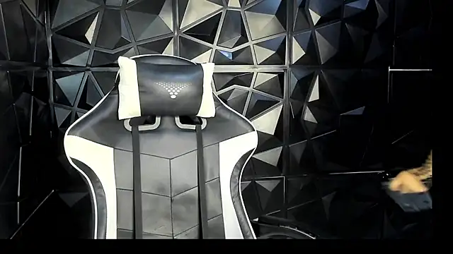 HelueHorny13 online show from 11/21/25, 05:50