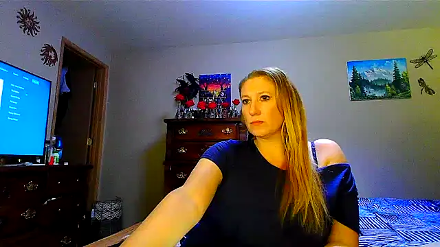 lilyhornyhousewife online show from 02/02/25, 12:35