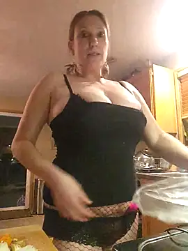 lilyhornyhousewife online show from 02/21/25, 07:45