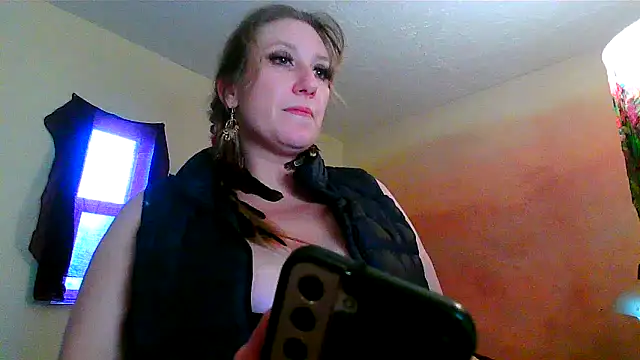 lilyhornyhousewife online show from 02/26/25, 04:45