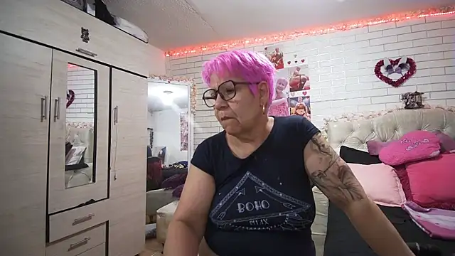 maturehot 65 online show from 02/28/26, 11:11