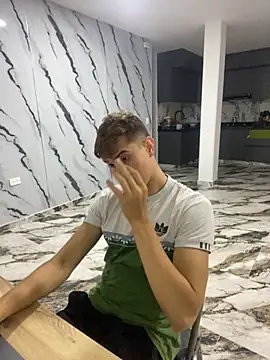 oliver Lz online show from 10/29/25, 06:15