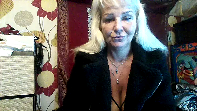 CassandraSandra44 online show from 02/01/26, 08:02