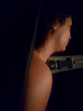 Snapshot of cinnaminnie chatting on 02/26/25, 10:04 cinnaminnie online show from 02/26/25, 10:04