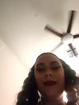 cinnaminnie online show from 04/05/26, 11:35