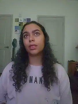 cinnaminnie online show from 06/14/26, 04:42