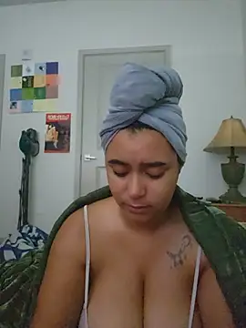 cinnaminnie online show from 07/07/26, 02:54