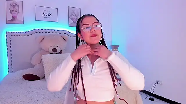 Snapshot of Eva_lenox chatting on 01/07/25, 05:33 Eva lenox online show from 01/07/25, 05:33