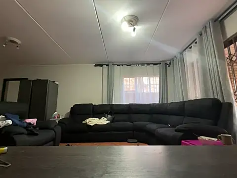 Snapshot of Dicktator16 chatting on 02/17/26, 04:09 Dicktator16 online show from 02/17/26, 04:09