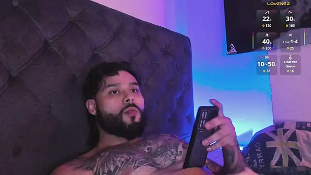 jeremygerard  online show from 10/13/25, 01:00