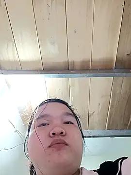 Thomgdee online show from 10/21/25, 01:06