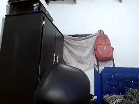 Snapshot of miriam775 chatting on 12/03/24, 11:11 miriam775 online show from 12/03/24, 11:11