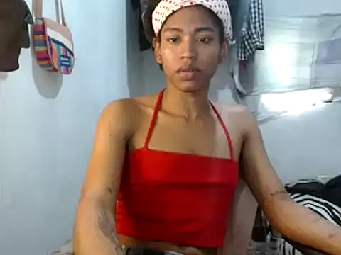 Snapshot of miriam775 chatting on 12/28/24, 07:11 miriam775 online show from 12/28/24, 07:11