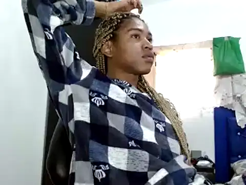 Snapshot of miriam775 chatting on 01/10/25, 02:55 miriam775 online show from 01/10/25, 02:55