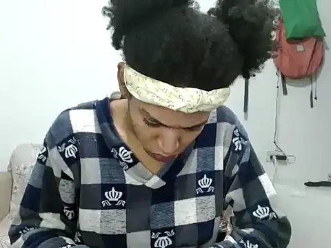 Snapshot of miriam775 chatting on 09/28/25, 07:47 miriam775 online show from 09/28/25, 07:47