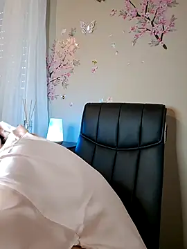 Jujuicy 97 online show from 03/21/25, 04:40