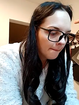 Jujuicy 97 online show from 12/19/25, 05:25