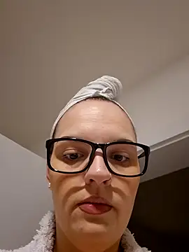 Jujuicy 97 online show from 02/07/26, 05:00