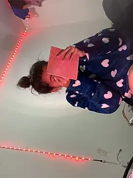 Bunny bel online show from 02/10/25, 04:30