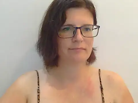 CrimsonMistress online show from 02/01/25, 03:30