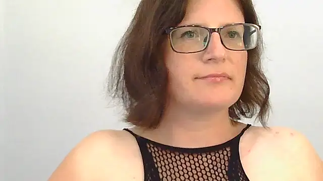 CrimsonMistress online show from 03/09/25, 05:00