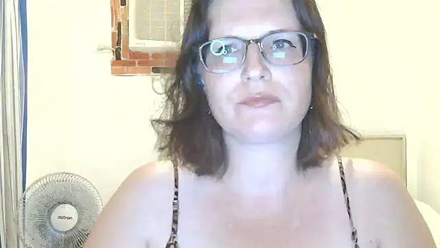 CrimsonMistress online show from 04/01/26, 09:12