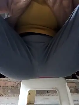 JasminePham online show from 01/12/25, 08:46