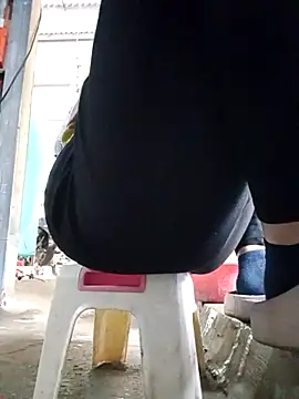 JasminePham online show from 03/11/25, 01:16