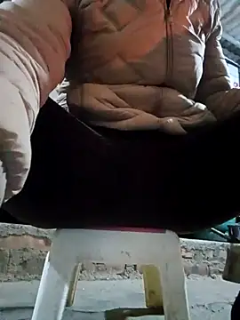 JasminePham online show from 03/18/25, 01:00