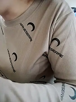 JasminePham online show from 11/17/25, 01:00