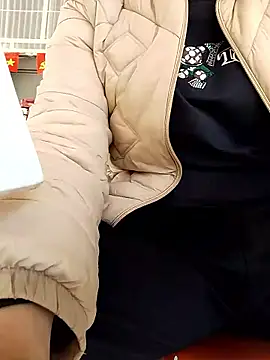 JasminePham online show from 01/11/26, 05:23