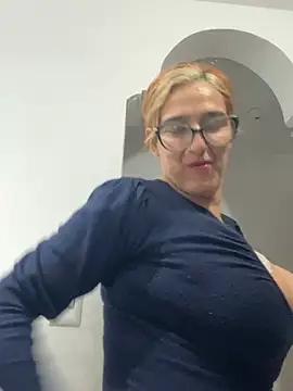 anastasia and jordan online show from 04/16/26, 10:27