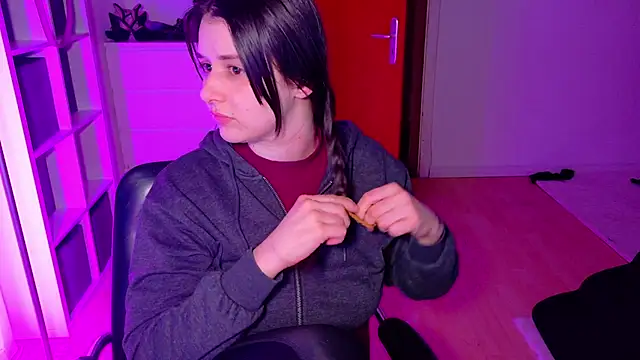 jenna-sxy19 online show from 03/20/25, 02:51