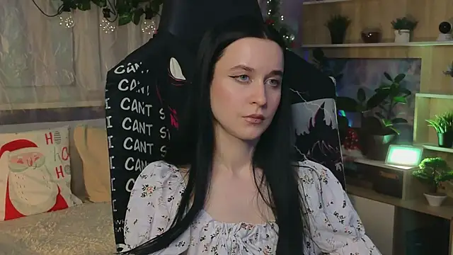 Snapshot of KiraLiLime chatting on 03/08/25, 06:26 KiraLiLime online show from 03/08/25, 06:26