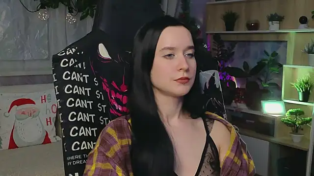 Snapshot of KiraLiLime chatting on 03/12/25, 09:35 KiraLiLime online show from 03/12/25, 09:35