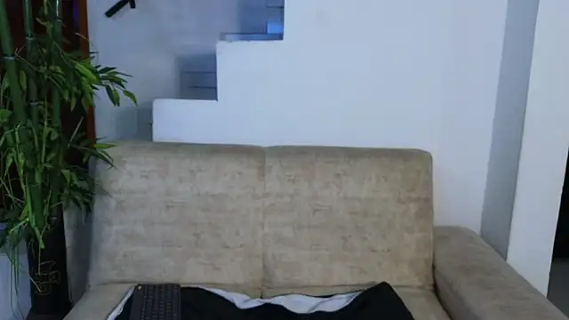 Lorenne Miller online show from 04/11/26, 05:12