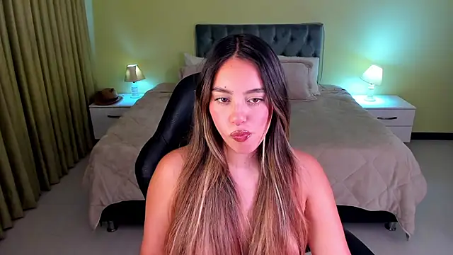  Charlotte evans 1 online show from 06/11/26, 08:18