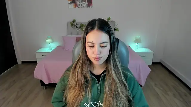  Charlotte evans 1 online show from 06/14/26, 12:51