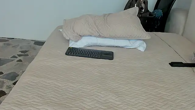 Snapshot of BridgetRodriguez chatting on 01/20/25, 06:21 BridgetRodriguez online show from 01/20/25, 06:21